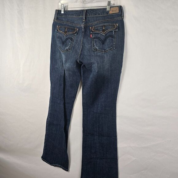 Levi's 515 Jeans Women's 10 Blue Med Wash Bootcut Slight Distress Button Pockets - Picture 15 of 16